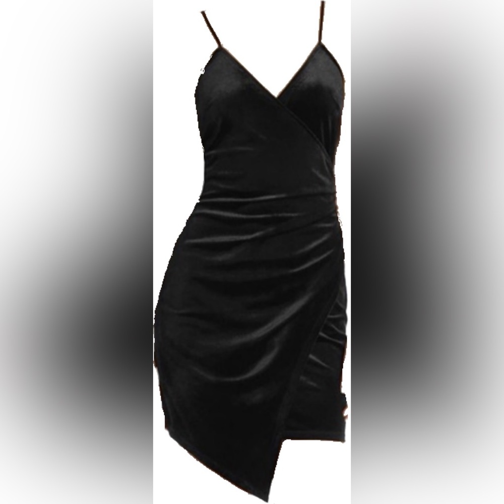 Sunset & Spring Black Velvet Body-con Dress

cd-7479-1